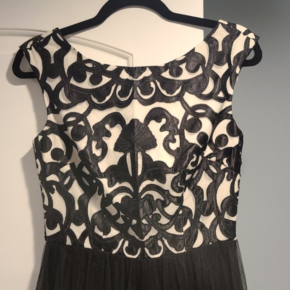 NWT Aidan Mattox Embroidered Bodice Mesh Ball Gown - Picture 5 of 9